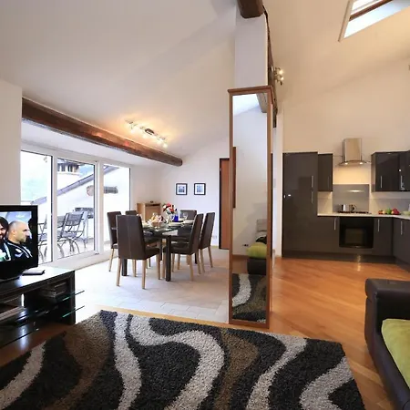 Sleeps 6 Апартаменты Менаджо