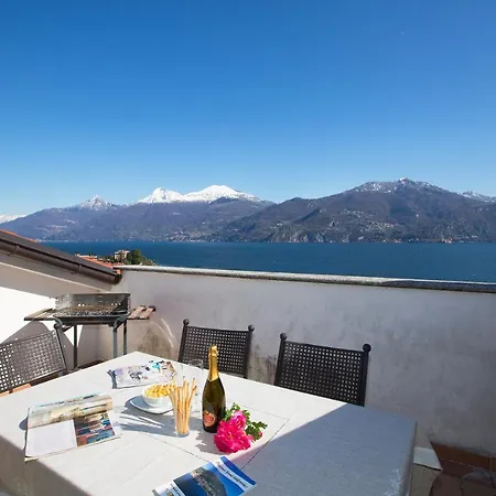 Sleeps 6 Апартаменты *